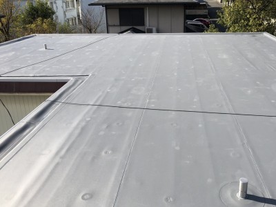 屋根工事で機能を取り戻した屋上屋根