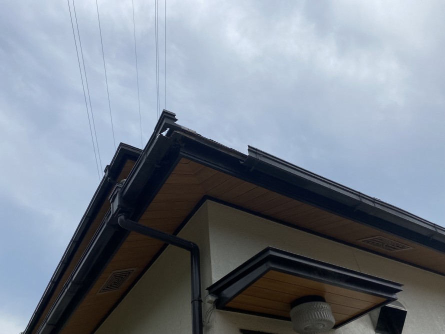 雨樋割れ