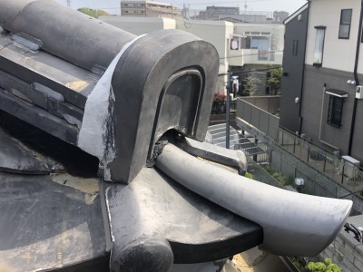 補修工事で復旧した鬼瓦