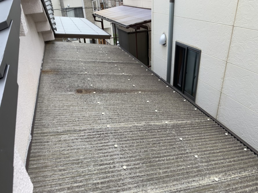 屋根リフォーム前波板テラスの屋根