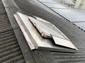 施工前のスレート屋根