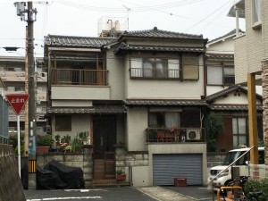 屋根工事の外観ビフォー