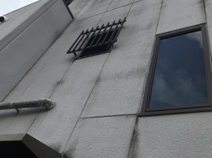 雨漏り原因となっていた劣化した外壁