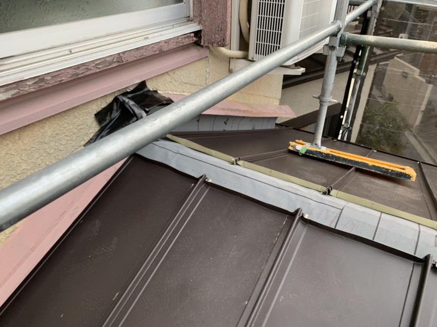立平の頂点は立ち上げ加工を行います