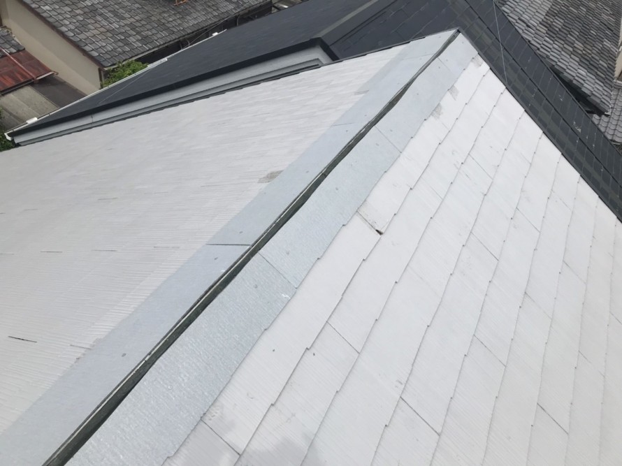 もともと足りない屋根座を増やして施工します。