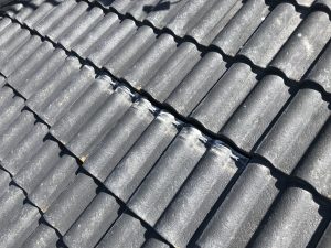 セメント瓦屋根