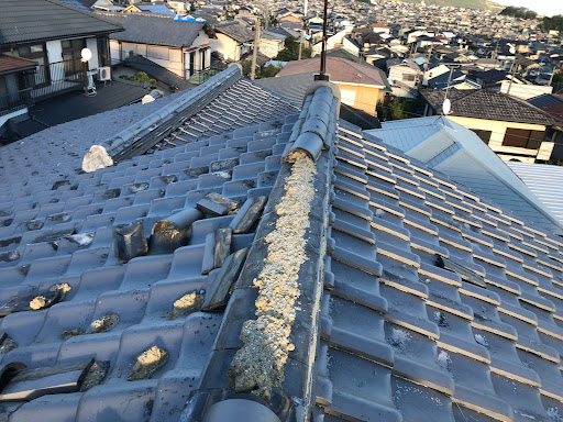 棟瓦の崩落